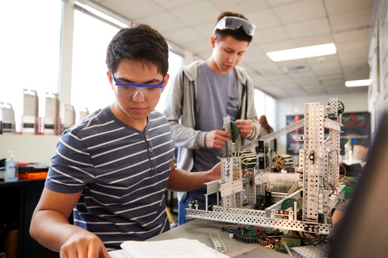 A Level Physics tutors can help you ace well to achieve your dream career