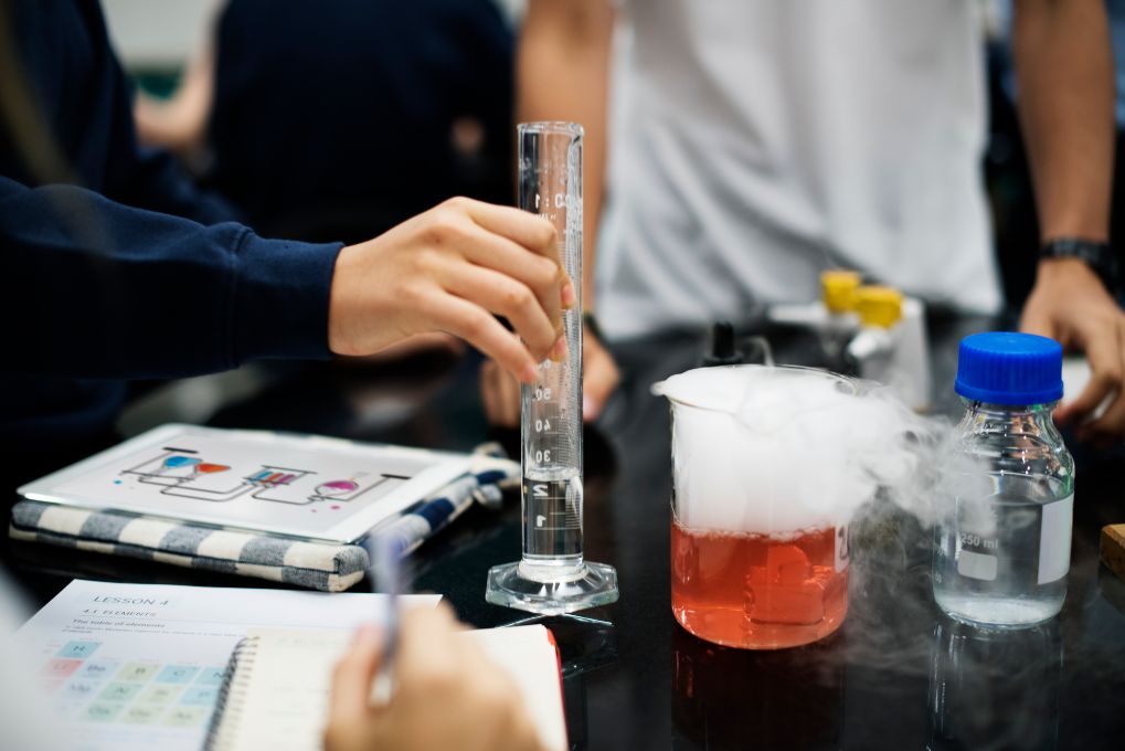 Secondary science tuition will also inform you about the practical aspects of Secondary School Sciences