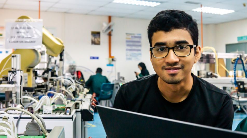 Hire a secondary science tutor to help you do well for you o level science subjects