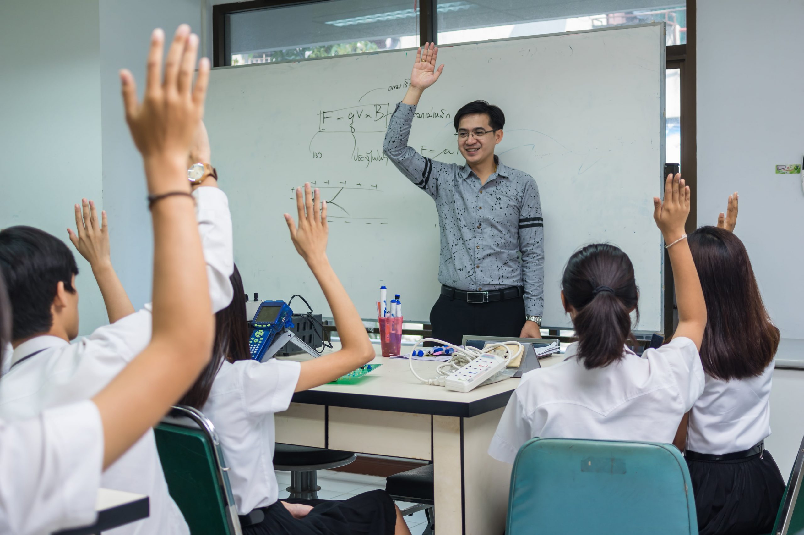 engaging-in-physics-tuition-ensures-students-receive-adeqaute-academic-assistance-in-the-subject